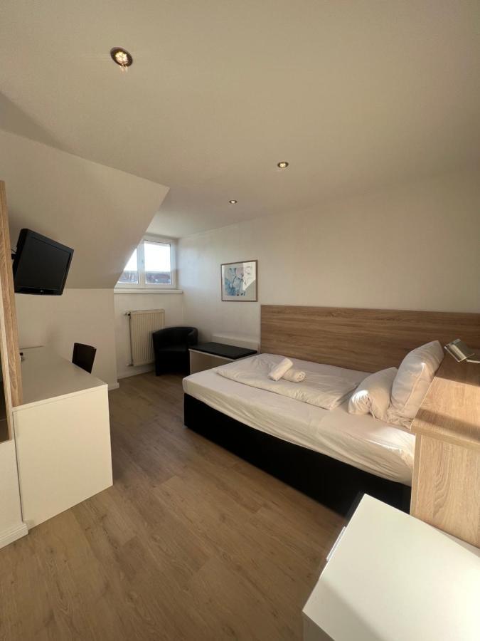 Mozart Hotel 3*